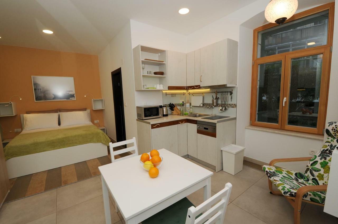 Studio Apartment Dzapo Split Exterior foto