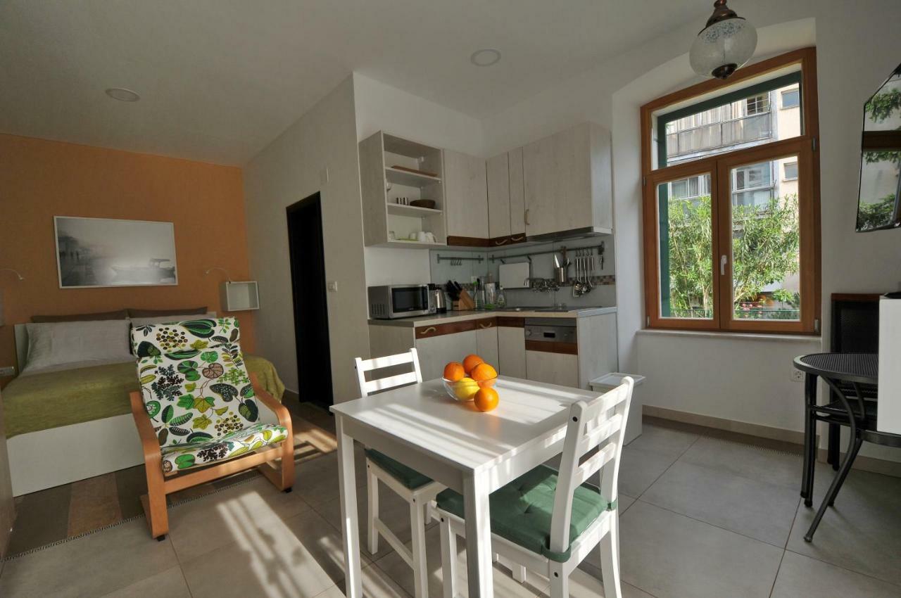 Studio Apartment Dzapo Split Exterior foto