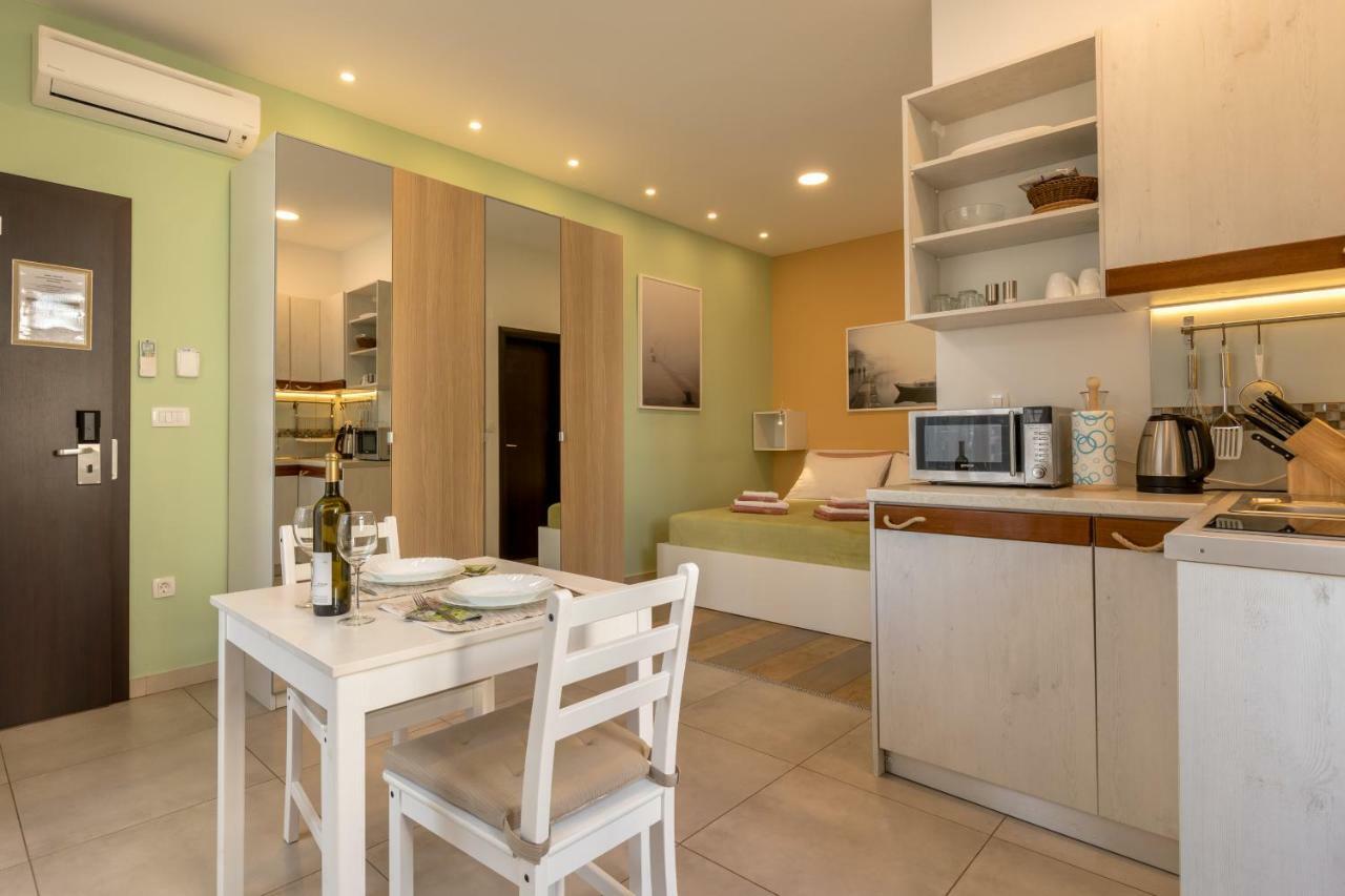 Studio Apartment Dzapo Split Exterior foto